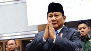 jelang akhir jabatan menhan prabowo pamit ke komisi i dpr 6_169