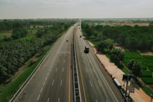 infrastruktur jalan tol nataru 696x464