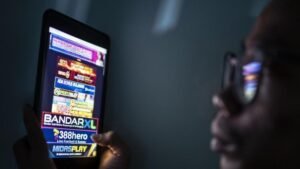 kominfo blokir 21 juta situs judi online 4_169