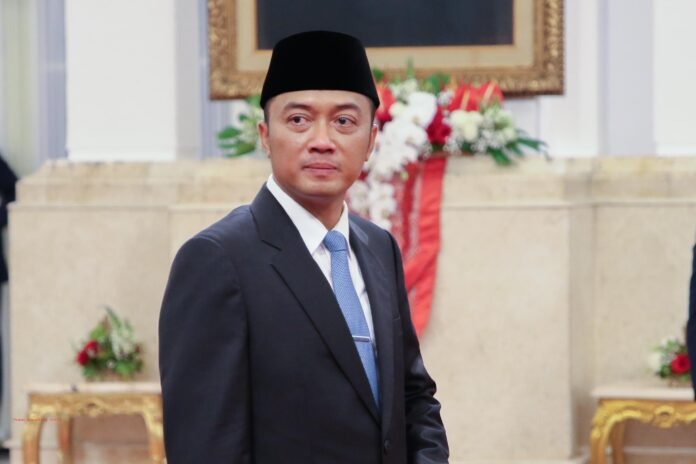 Menteri Sekretaris Negara Prasetyo Hadi 696x464