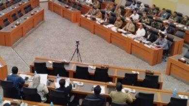 DPR dan Pemerintah Bahas RUU TNI di Hotel Mewah Tak 390x220