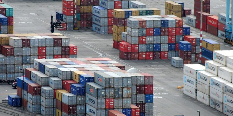 Kegiatan-Ekspor-Impor-Indonesia-768x384