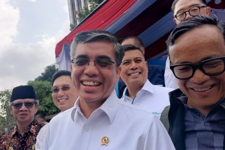 menaker_yassierli_3_1743068212