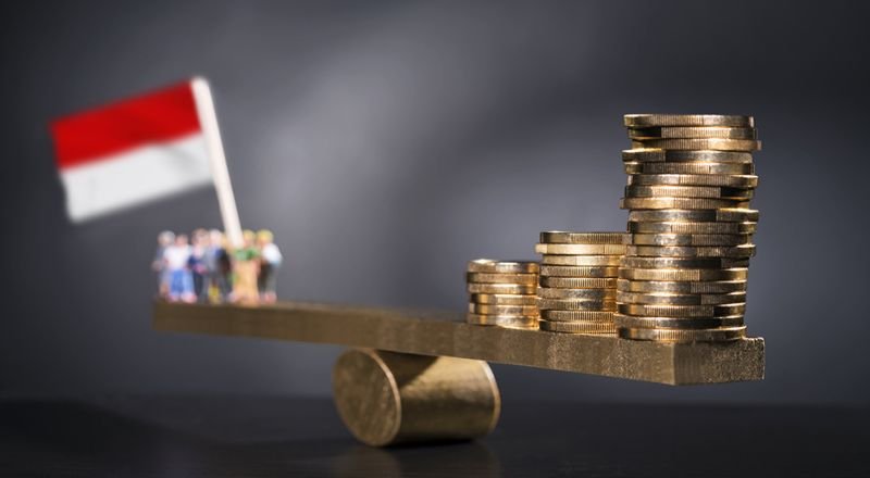 perjalanan-rupiah-yang-kini-tembus-rp14-900-usd-nAKljYcVz3
