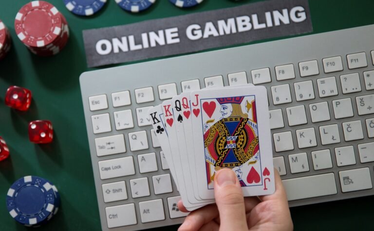 social_media-768x476