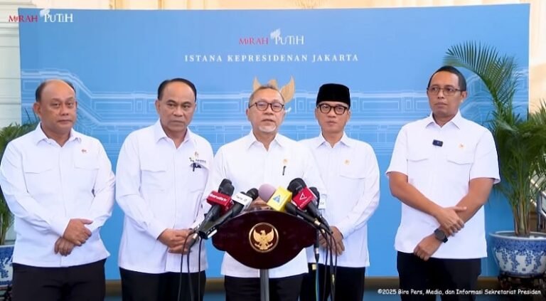 konferensi_pers_koperasi_desa_merah_putih