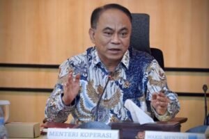 Menteri-Koperasi-dan-UKM-Budi-Arie-Setiadi-696x464-1-300x200