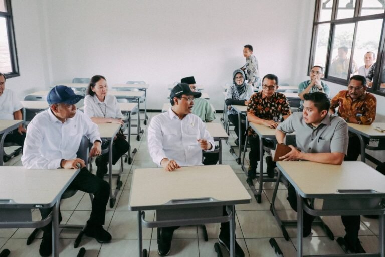 Sekolah-Rakyat