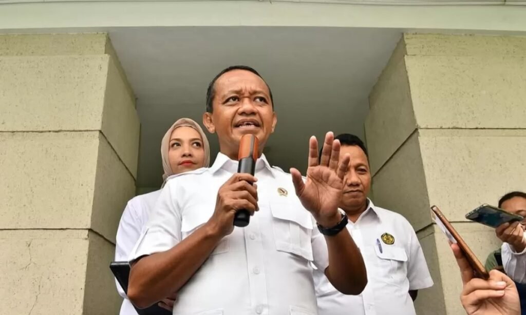 Menteri-Energi-dan-Sumber-Daya-Mineral-ESDM-Bahlil-Lahadalia-raja-ampat