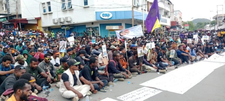 demo-jayapura2-1-1-1536x691