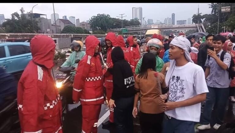 koordinator-aliansi-masyarakat-solidaritas-indonesia-dan-kom-n42x