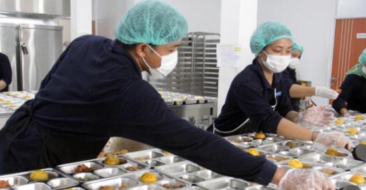 warganet-sumringah-makan-bergizi-gratis-bikin-happy-pelajar_250169