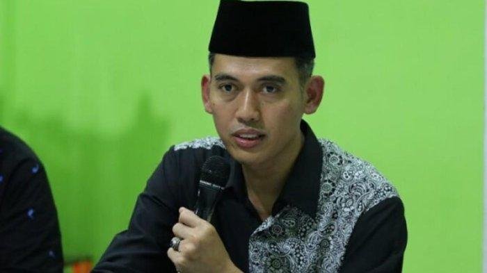 Deputi-Bidang-Pengembangan-Pemuda-Kemenpora-RI-Asrorun-Niam-Sholeh