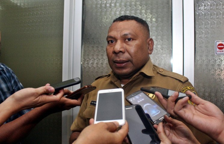 Wakil-Gubernur-papua-Aryoko-Rumaropen-1