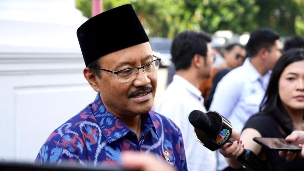 menteri-sosial-ri-saifullah-yusuf-gus-ipul-1756794084131_169