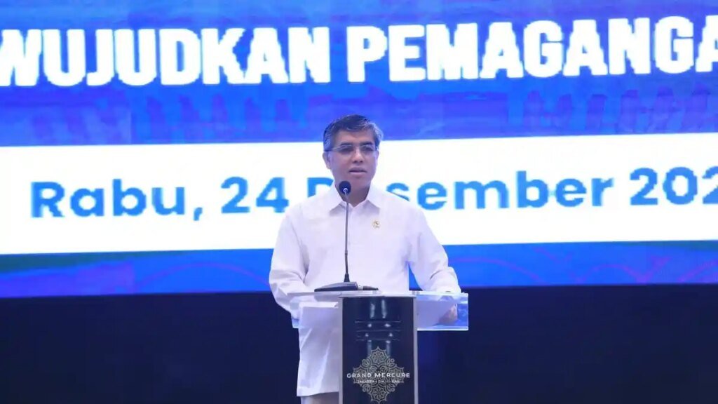 Menaker-Yassierli-membuka-Rapat-Koordinasi-Nasional-Rakornas-Sending-Organization