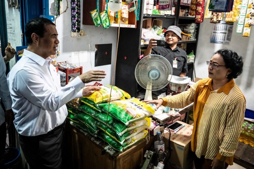 Menteri-Pertanian-Andi-Amran-Sulaiman-stok-sembako-jelang-nataru-2-1536x1021