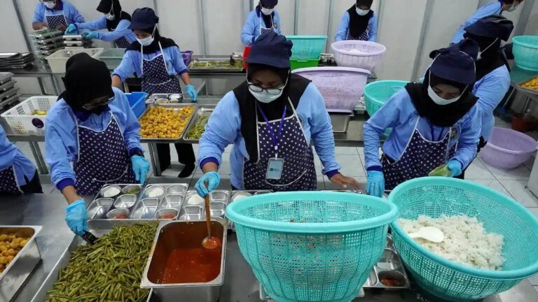 PETUGAS-SPPG-PROGRAM-MBG-0512