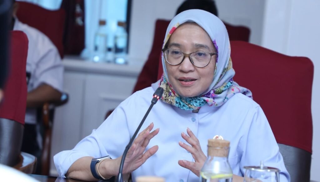 bersama-mensos-menpan-rb-bahas-akselerasi-pembangunan-sekolah-rakyat-10042025-100701