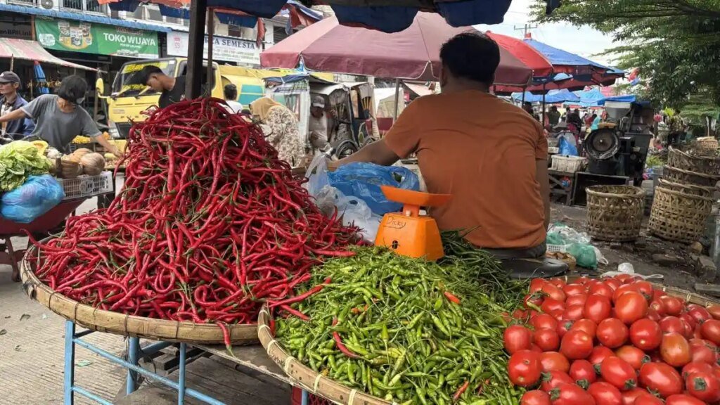HARGA-BAHAN-POKOK-Suasana-Pasar-Tradisional-di-Medan
