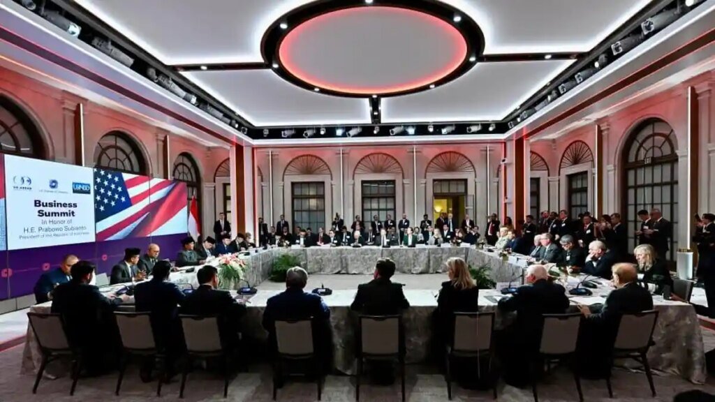 Presiden-Prabowo-Subianto-Menghadiri-Business-Summit