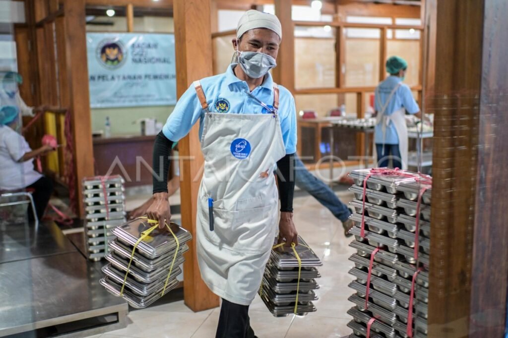 pendistribusian-mbg-di-sppg-kamalaputi-sumba-timur-2-1j889-dom