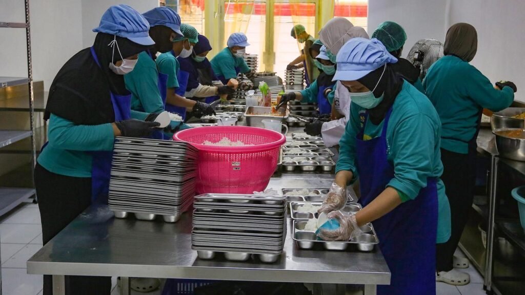 002811900_1760007161-sppg1-1024x576