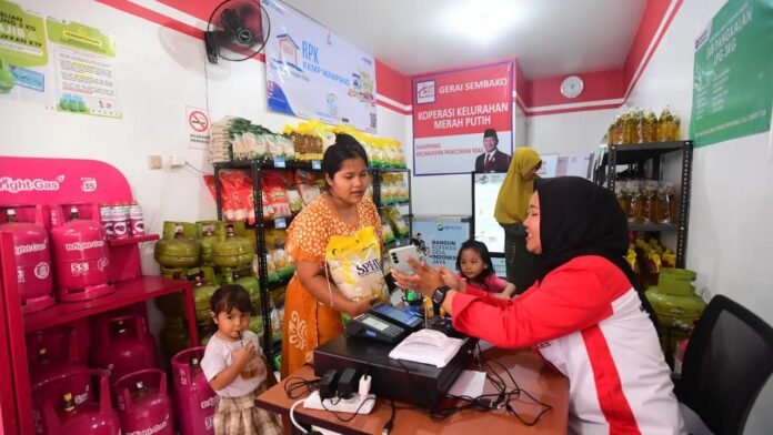 064210700_1761045460-koperasi_desa_merah_putih_1-696x392