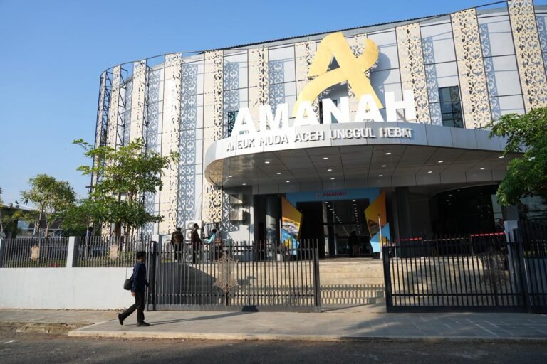 7d0d18d0-e405-414a-9d6f-f21efaeaac46-1