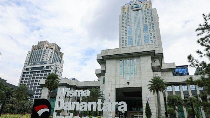Gedung-Wisma-Danantara-Indonesia-kantor-pusat-BPI-Danantara-di-Jalan-Jenderal-Gatot-Subroto