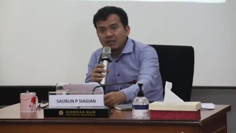 komisioner-komnas-ham-saurlin-p-siagian_1