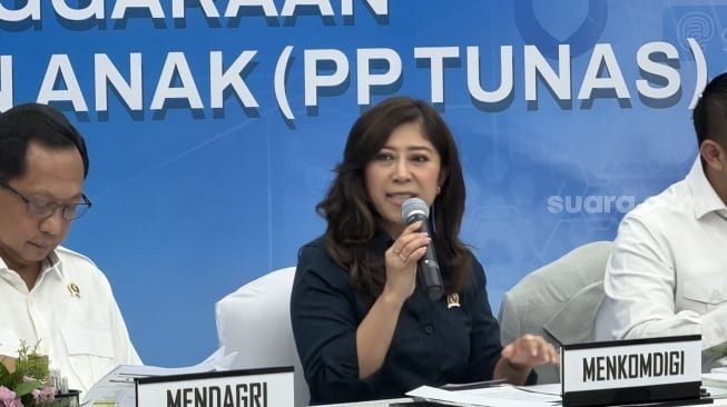67315-menteri-komunikasi-dan-digital-menkomdigi-meutya-hafid