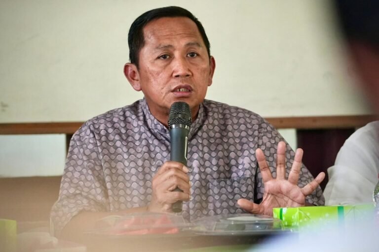 kemenkop-tekankan-pentingnya-sistem-data-terintegrasi-dalam-kopdes-merah-putih-14092025-201143-1536x1023