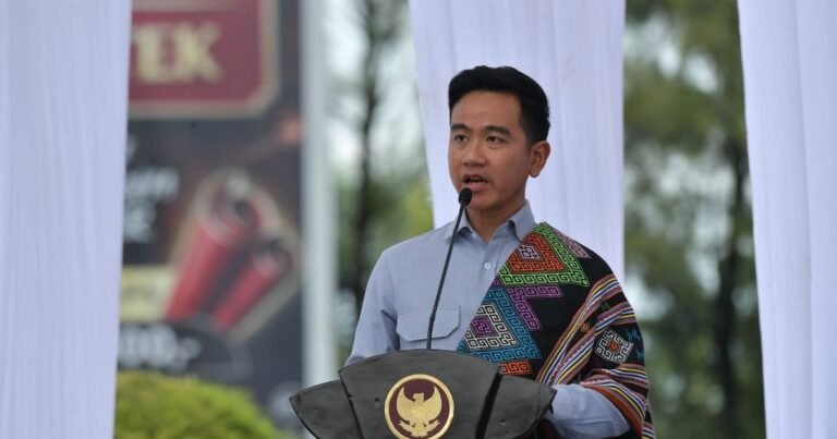 69d7892ba8a7e_Wapres-Gibran-Rakabuming-Raka-Punya-Ide-Brilian-untuk-Perangi-Korupsi-Hakim-Ad-Hoc-dari-Kalangan-Profesional-Foto-Sekretariat-Wakil-Presiden-RI-via-Kompas.com