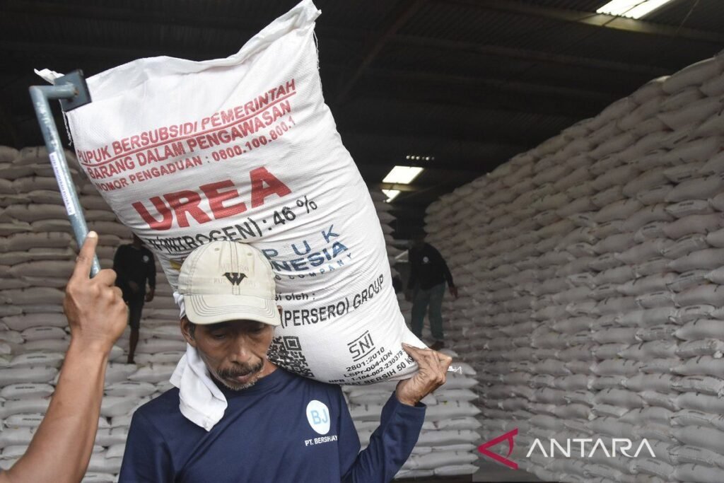 Stok-pupuk-bersubsidi-di-Pupuk-Indonesia-220925-adb-6