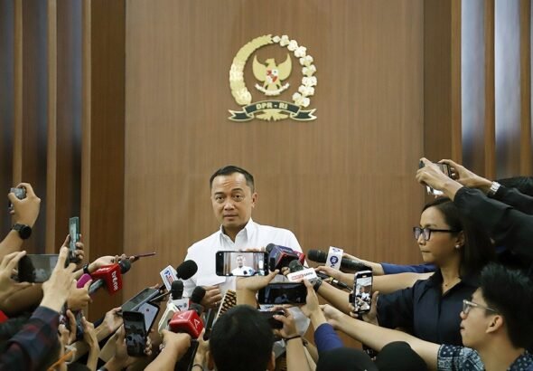 prasetyo-sampaikan-kerja-keras-pemerintah-jaga-ekonomi-08062026-121122