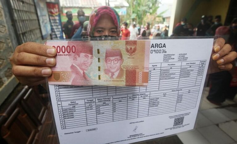 sambut-2022-bansos-bertebaran-dari-awal-januari-blt-rp300-000-hingga-rp3-juta-7ixxLo7OTG