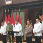 jelang-hut-ri-menko-polkam-pastikan-kondisi-dalam-negeri-aman-terkendali-05082026-150143