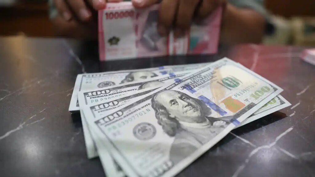 Rupiah-Ditutup-Menguat-Rp16768-per-USD-Sore-Ini_20260127_214352