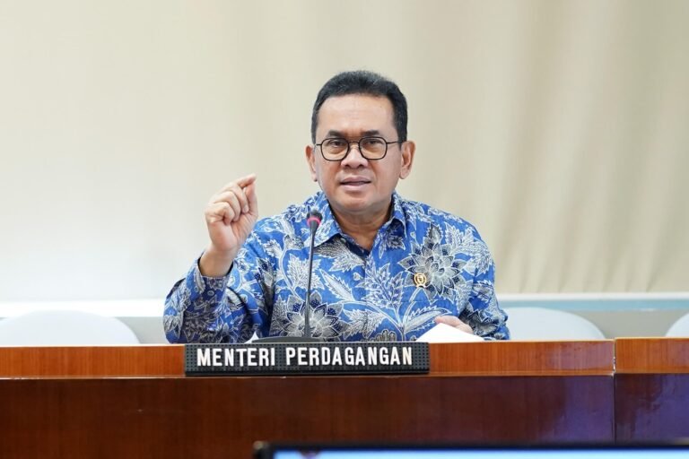 mendag-targetkan-revisi-permendag-soal-kebijakan-impor-selesai-pekan-ini-08052025-133544
