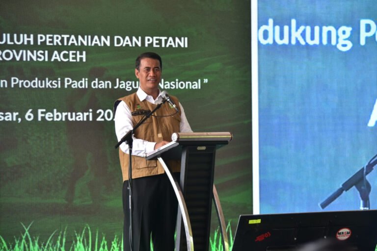 menteri-pertanian-mentan-andi-amran-sulaiman-melakukan-kunju-iqyw